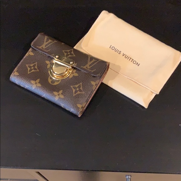 Louis Vuitton Handbags - Louis Vuitton wallet